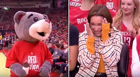 Game of Thrones: Emilia Clarke embarrassed at NBA Playoffs.